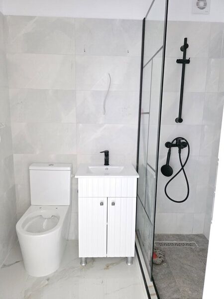 1 Decembrie 1918, renovat complet,