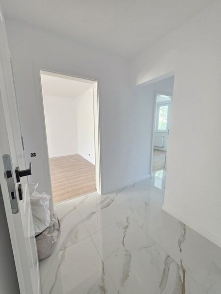 1 Decembrie 1918, renovat complet,